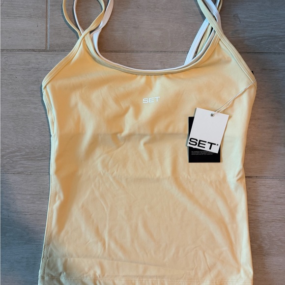 Set Active Breathe Layered Move Tank in Butter - Picture 2 of 3